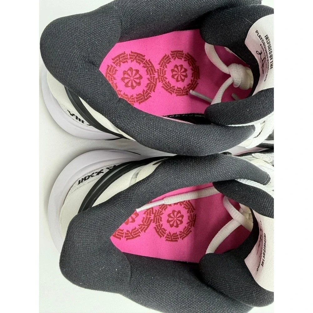 Nike Kyrie Flytrap 6 GS Size 4Y White Black‎ Pink Basketball Gently Worn 0040